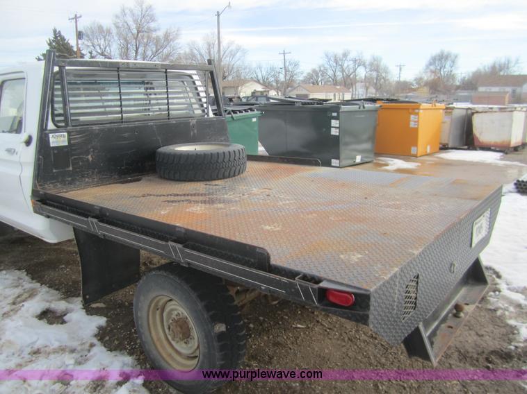 image for item B5571 1974 Ford F250 Custom pickup truck