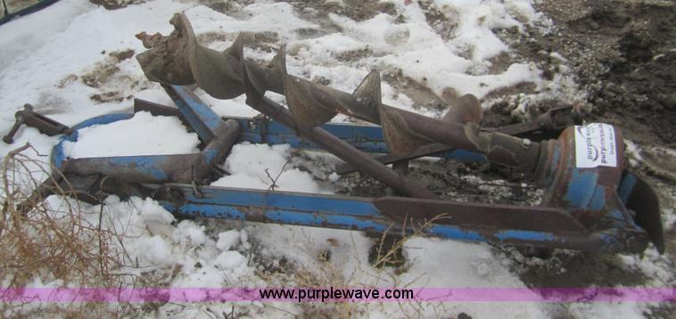 image for item B5574 Three point post hole digger