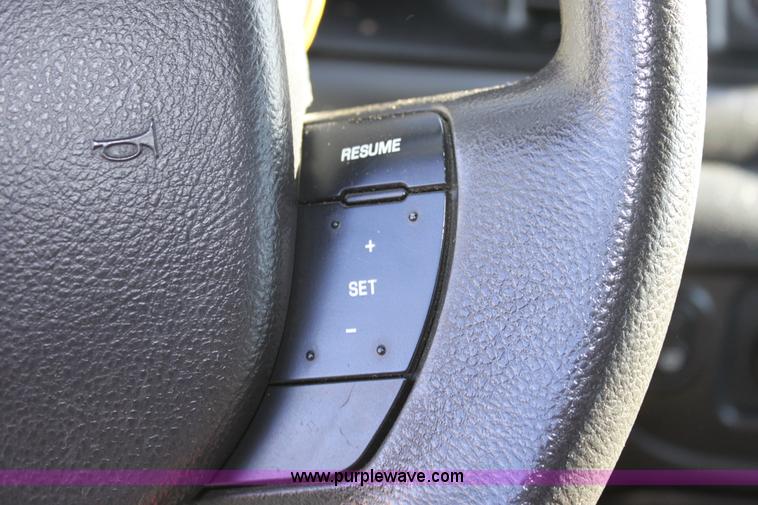 image for item B8777 2006 Ford Crown Victoria Police Interceptor