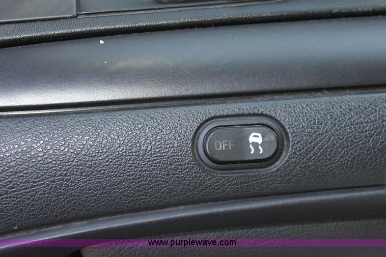 image for item B8777 2006 Ford Crown Victoria Police Interceptor