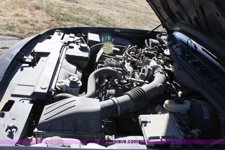 image for item B8777 2006 Ford Crown Victoria Police Interceptor