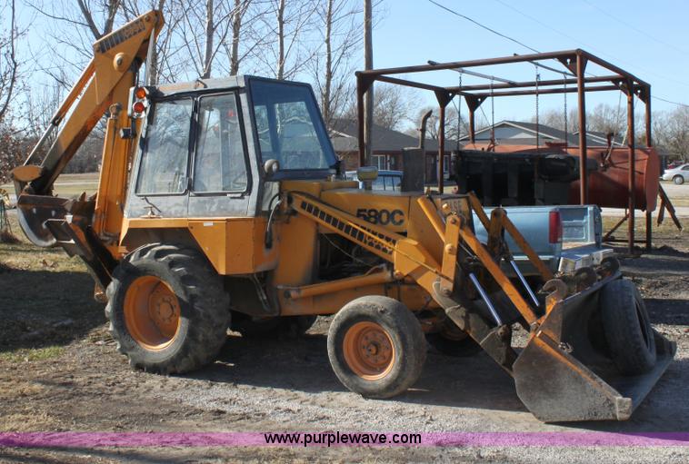 image for item B8779 1977 Case 580C-CK backhoe