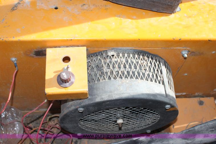 image for item B8779 1977 Case 580C-CK backhoe