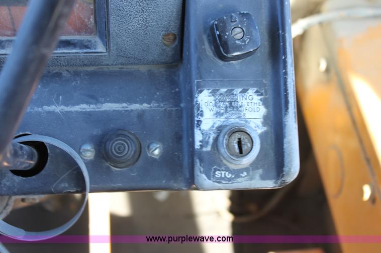 image for item B8779 1977 Case 580C-CK backhoe