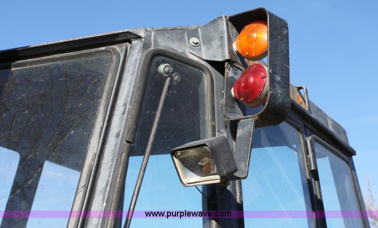 image for item B8779 1977 Case 580C-CK backhoe