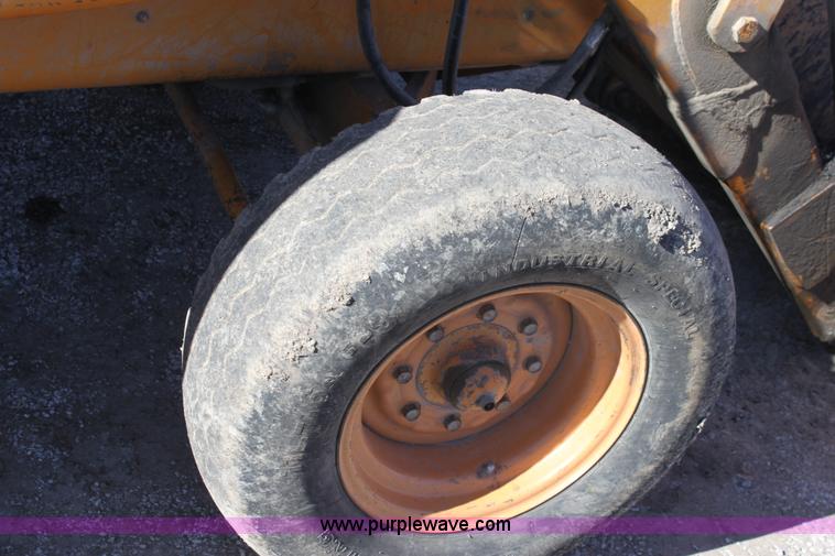 image for item B8779 1977 Case 580C-CK backhoe