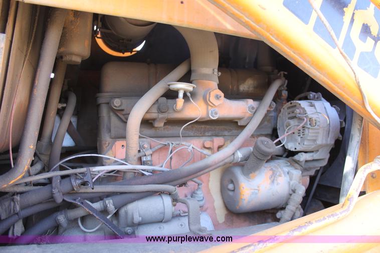 image for item B8779 1977 Case 580C-CK backhoe