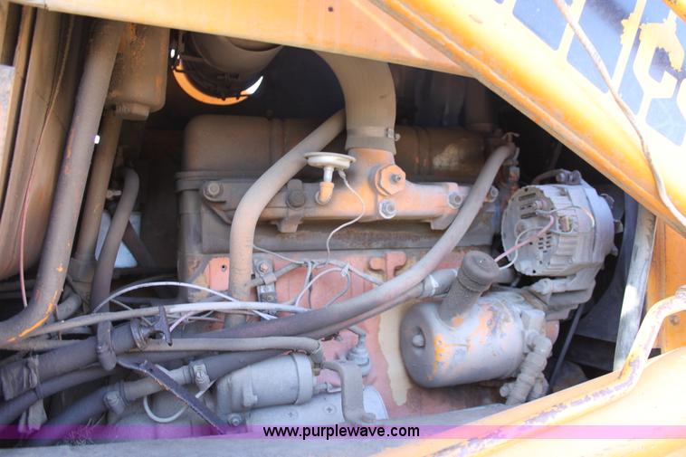 image for item B8779 1977 Case 580C-CK backhoe