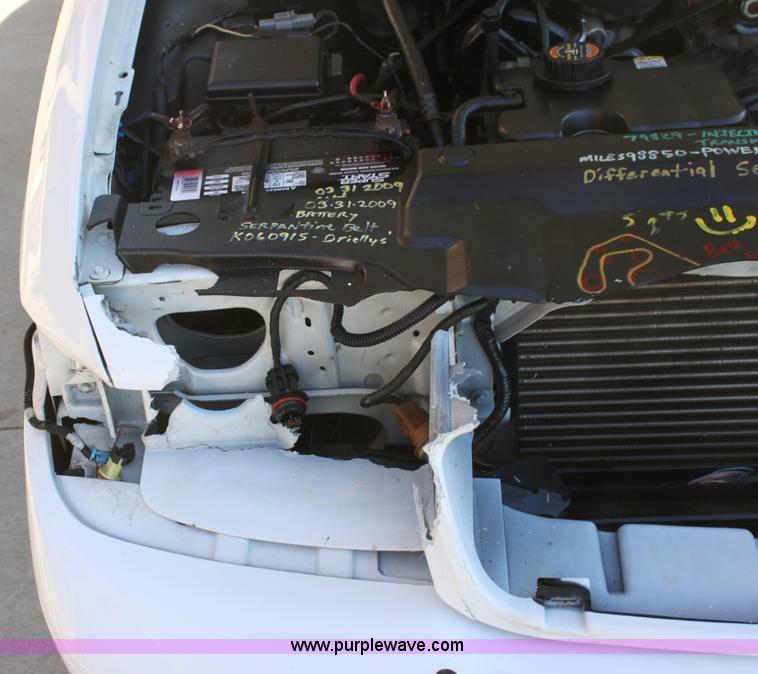 image for item B8820 2001 Ford Crown Victoria Police Interceptor