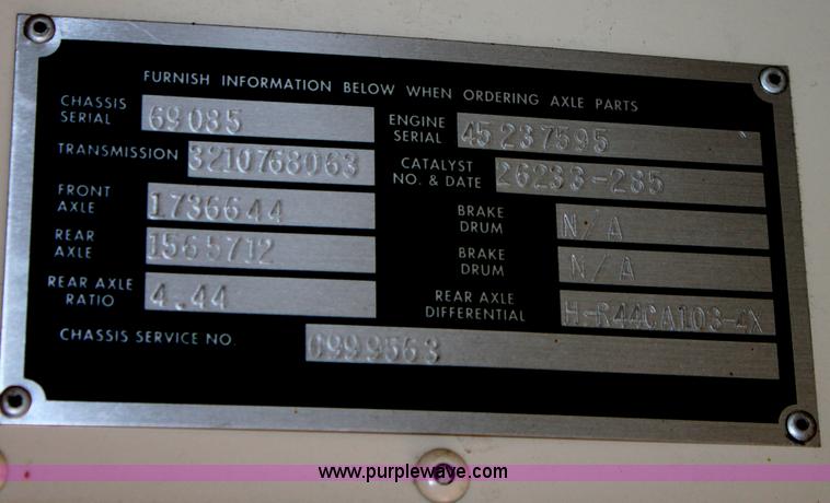 image for item B8839 1996 Blue Bird TC2000 school bus