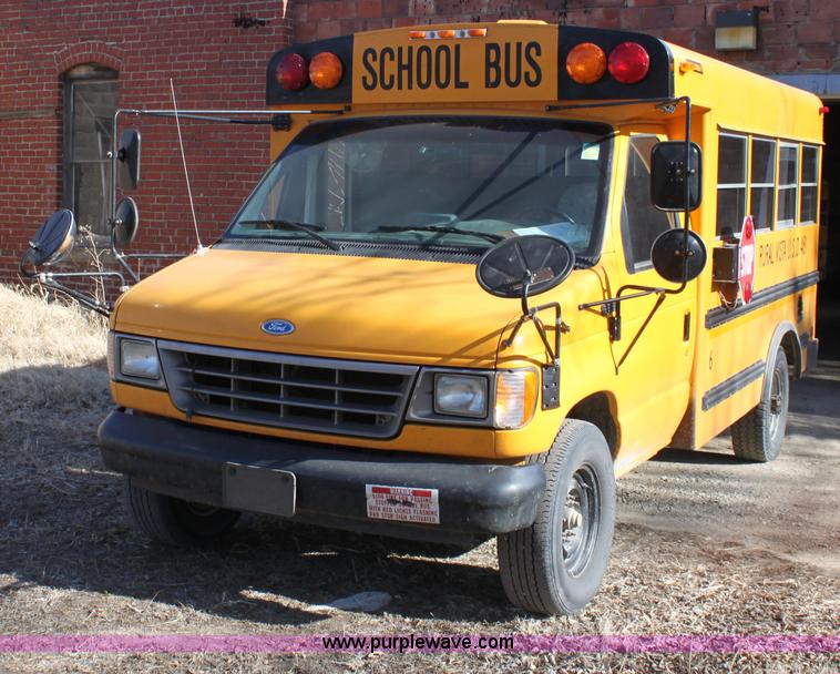 image for item B8840 1994 Ford E350 Collins school bus