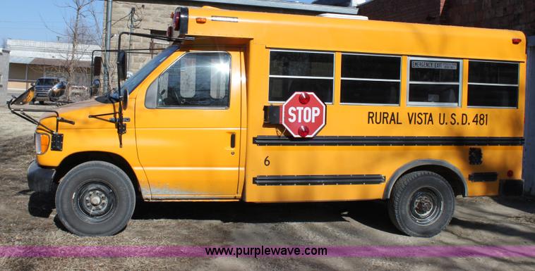 image for item B8840 1994 Ford E350 Collins school bus