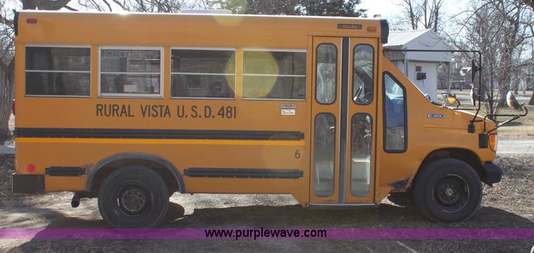 image for item B8840 1994 Ford E350 Collins school bus