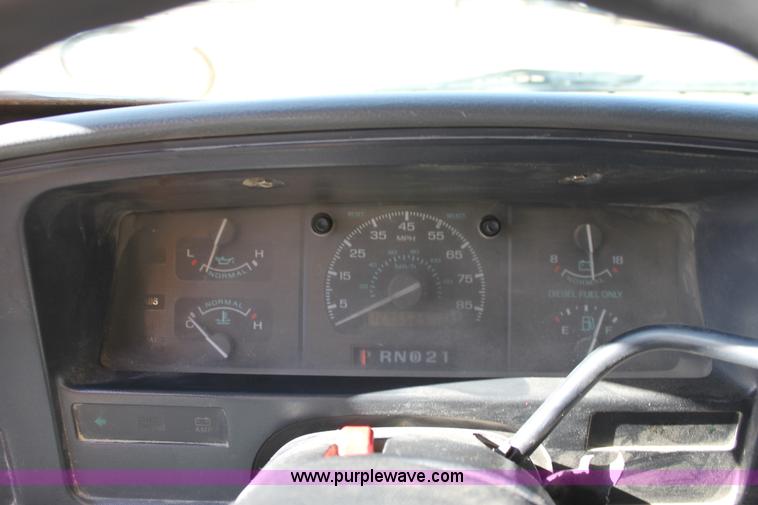 image for item B8840 1994 Ford E350 Collins school bus