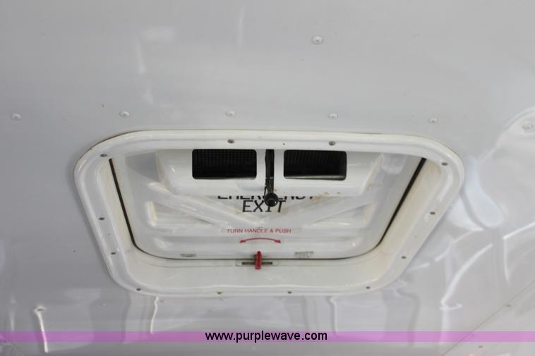 image for item B8840 1994 Ford E350 Collins school bus