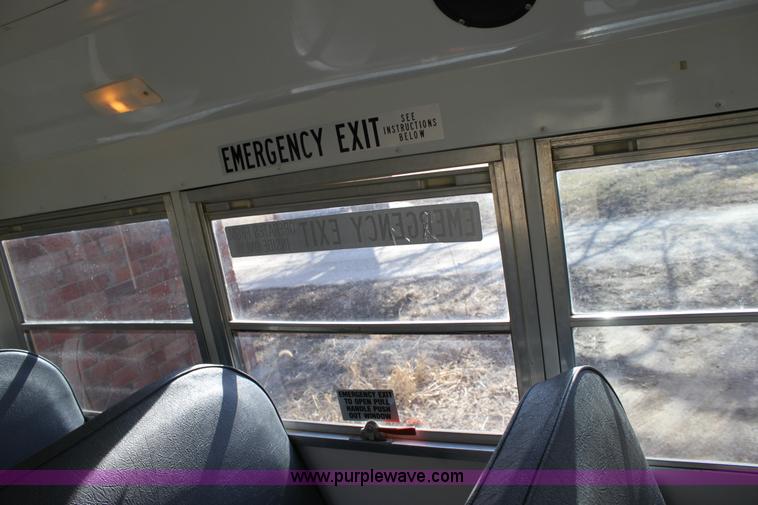 image for item B8840 1994 Ford E350 Collins school bus