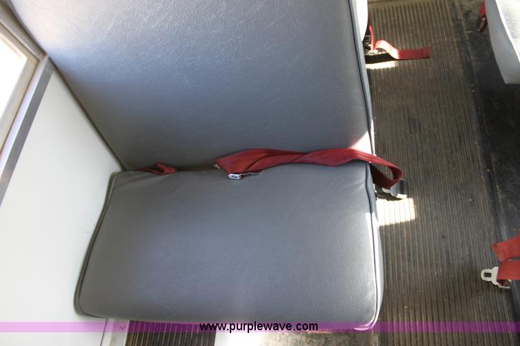 image for item B8840 1994 Ford E350 Collins school bus