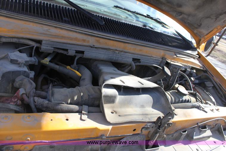 image for item B8840 1994 Ford E350 Collins school bus