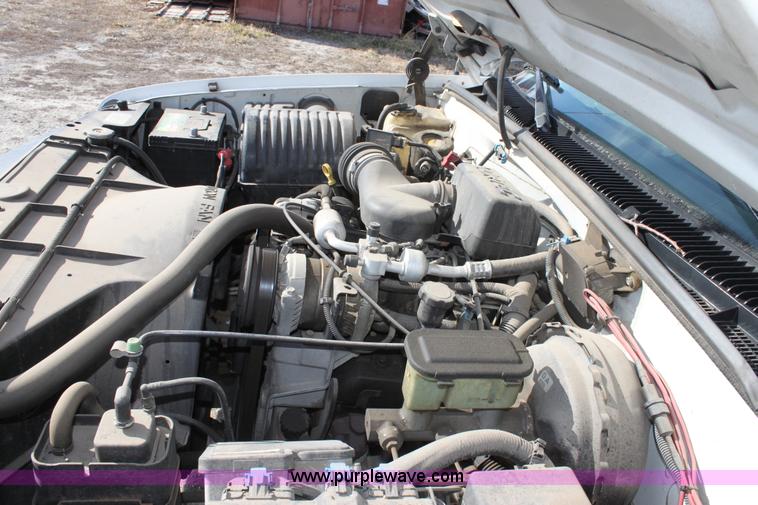 image for item B8844 1997 Chevrolet 1500 W/T pickup truck