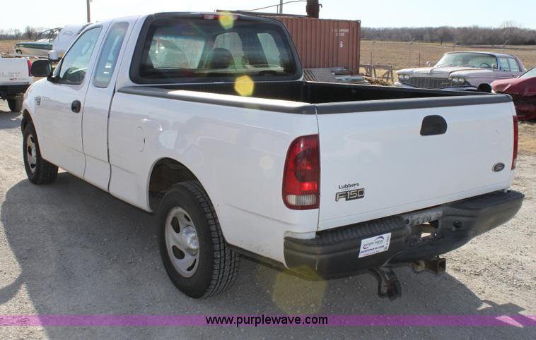 image for item B8845 2003 Ford F150 XL Supercab pickup truck