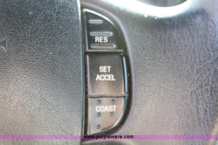 image for item B8845 2003 Ford F150 XL Supercab pickup truck