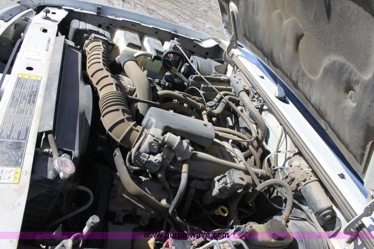 image for item B8846 2002 Ford Ranger Supercab pickup truck