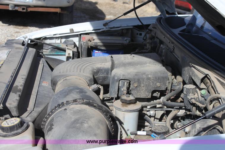 image for item B8847 2002 Ford F150 XL Supercab pickup truck