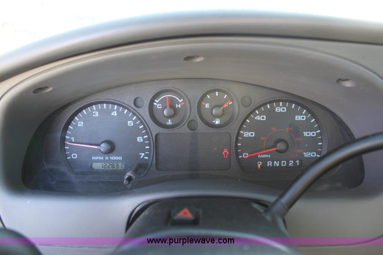 image for item B8850 2004 Ford Ranger Supercab pickup truck