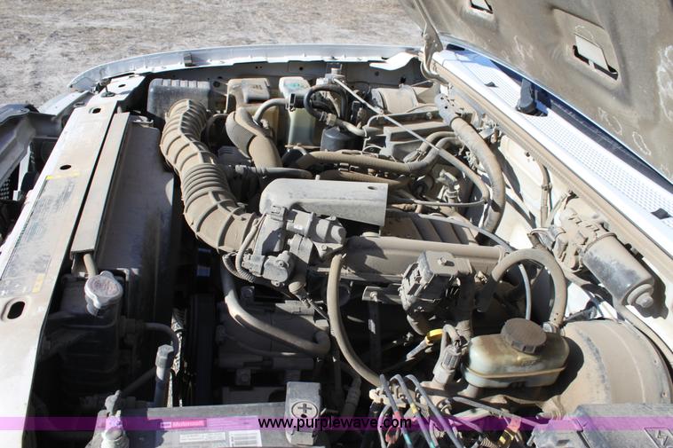 image for item B8851 2004 Ford Ranger Supercab pickup truck