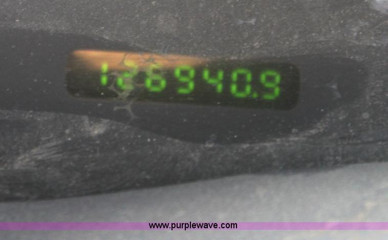 image for item B8852 2002 Ford F150 XL Supercab pickup truck