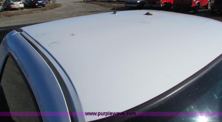 image for item B8854 2006 Chevrolet Silverado 1500 pickup truck