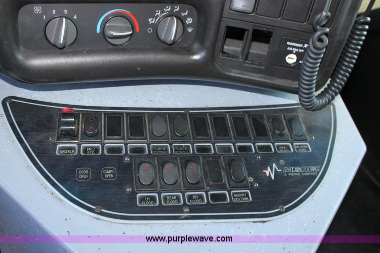 image for item B8855 2008 Chevrolet Kodiak C4500 ambulance