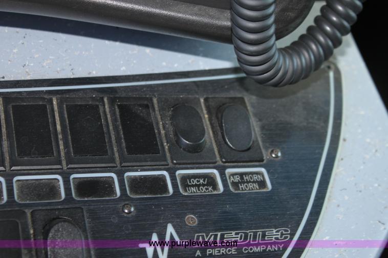 image for item B8855 2008 Chevrolet Kodiak C4500 ambulance