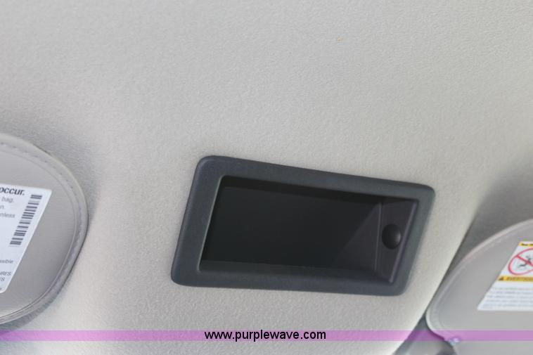 image for item B8855 2008 Chevrolet Kodiak C4500 ambulance