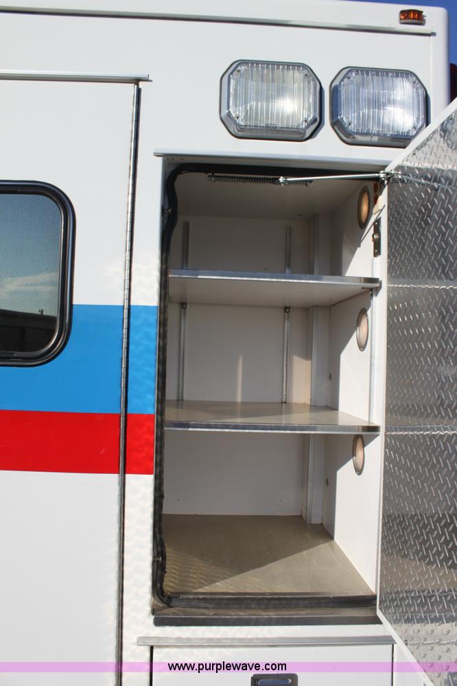 image for item B8855 2008 Chevrolet Kodiak C4500 ambulance