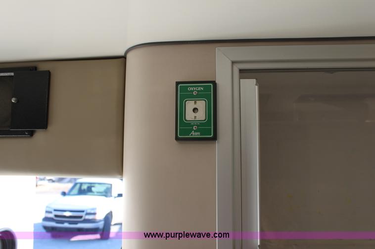 image for item B8855 2008 Chevrolet Kodiak C4500 ambulance