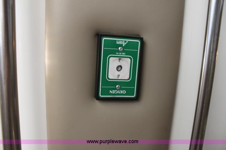 image for item B8855 2008 Chevrolet Kodiak C4500 ambulance