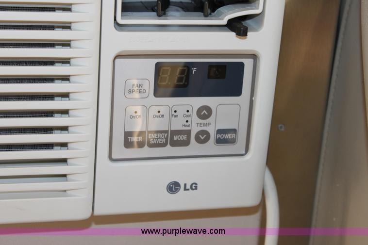 image for item B8855 2008 Chevrolet Kodiak C4500 ambulance