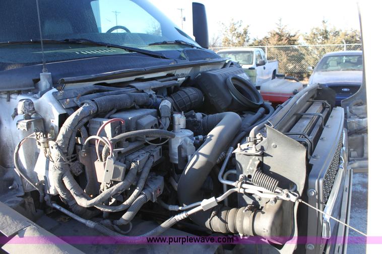 image for item B8855 2008 Chevrolet Kodiak C4500 ambulance