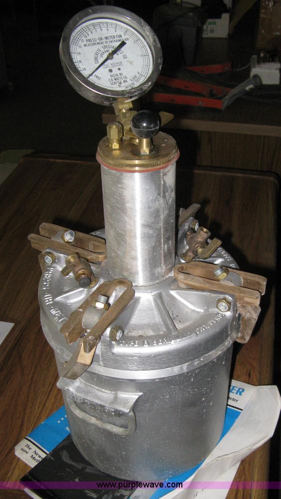 Watts PressUrMeter in Derby, KS Item B9724 sold Purple Wave