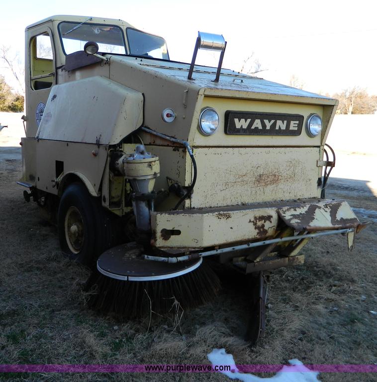 image for item D8690 1964 Wayne 970 street sweeper