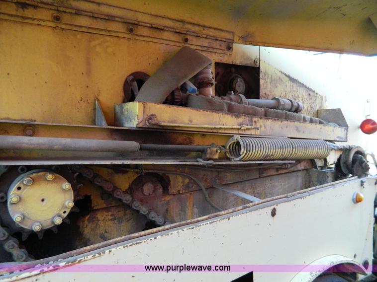 image for item D8690 1964 Wayne 970 street sweeper