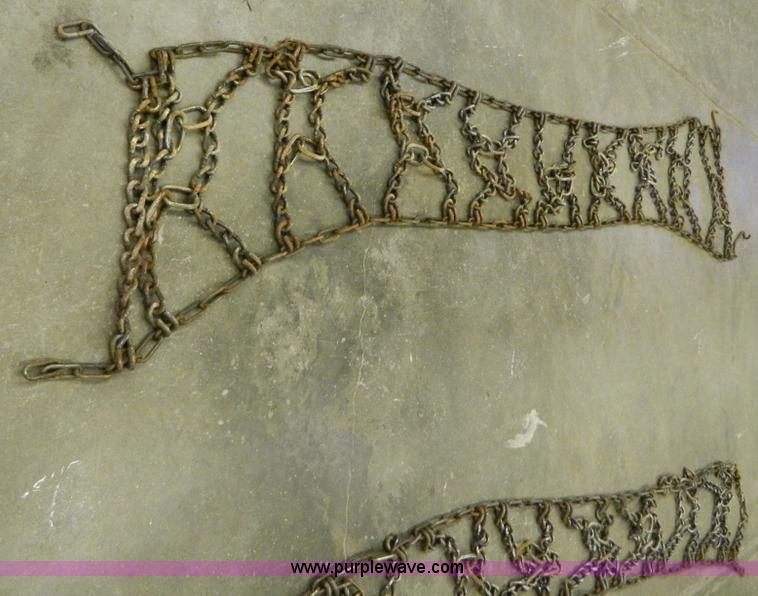 image for item D8695 1979 John Deere 950 tractor