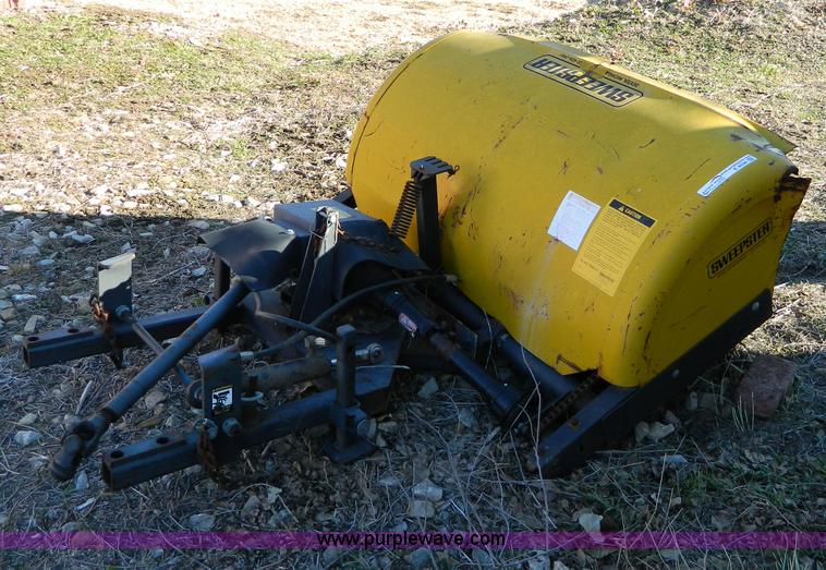 image for item E9338 Sweepster 4800 broom
