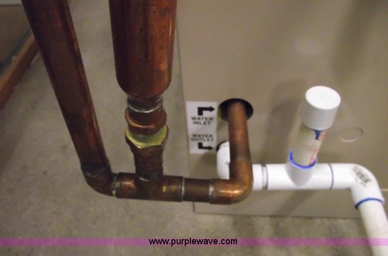 image for item E9517 Trane  stand alone cooling unit