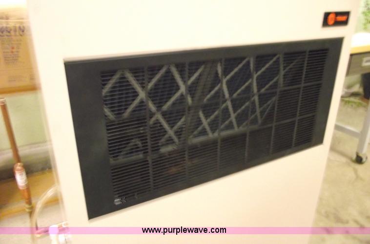 image for item E9517 Trane  stand alone cooling unit