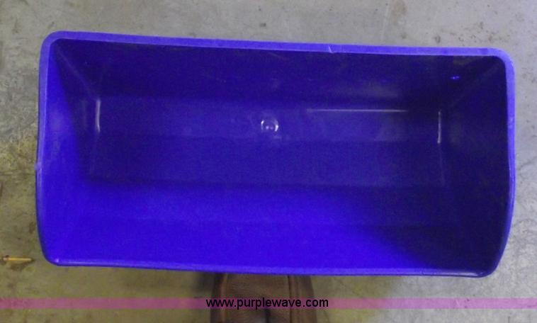 image for item E9523 (40) Tapco elevator buckets