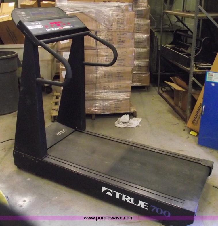 image for item E9525 True 700  treadmill
