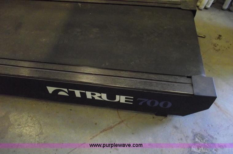 image for item E9525 True 700  treadmill