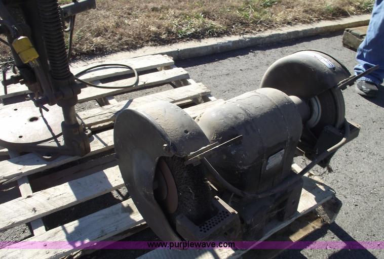 image for item E9537 Black and Decker bench grinder and drill press